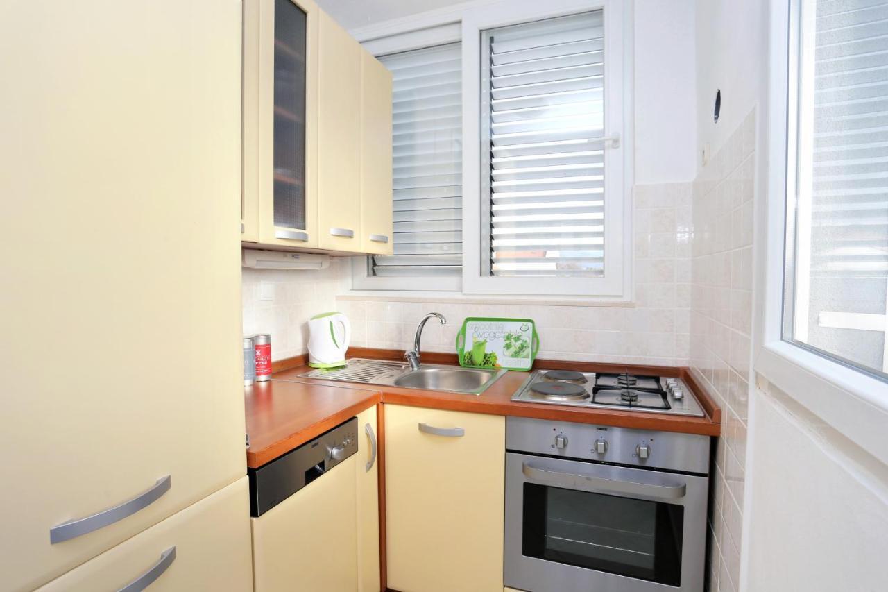Apartments By The Sea Kastel Kambelovac, Kastela - 8679 Екстер'єр фото