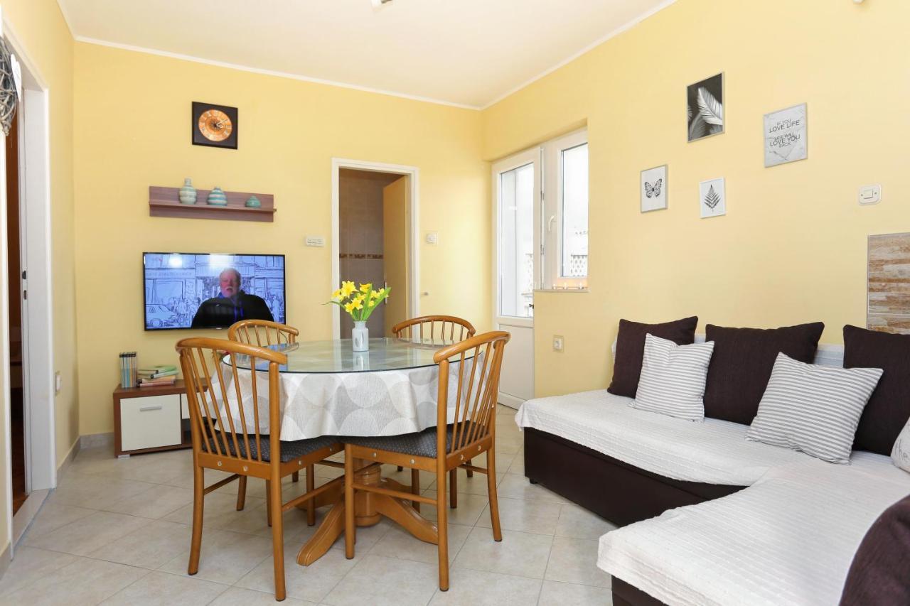 Apartments By The Sea Kastel Kambelovac, Kastela - 8679 Екстер'єр фото