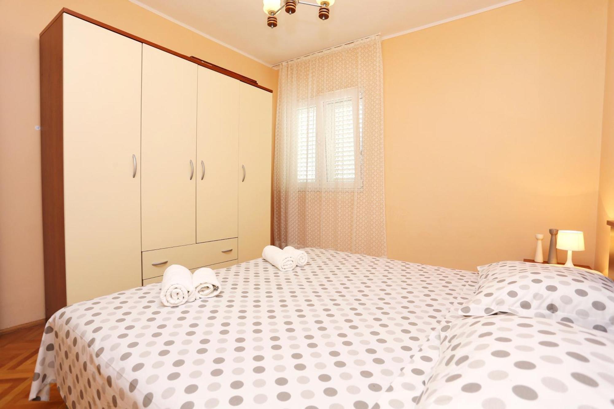 Apartments By The Sea Kastel Kambelovac, Kastela - 8679 Номер фото